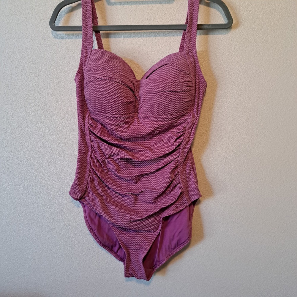 Nip Tuck Swim Purple Ruched One Piece Swimsuit Textured Multi Fit Cup Sz 10